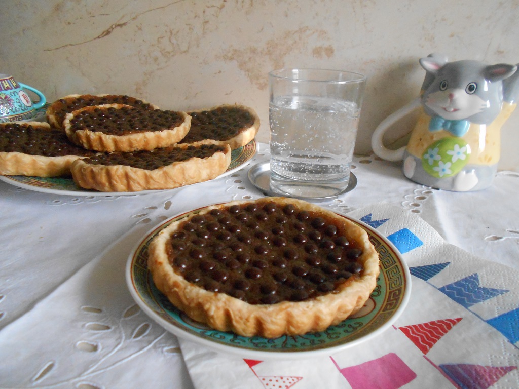 Desert mini tarte cu mere si ciocolata