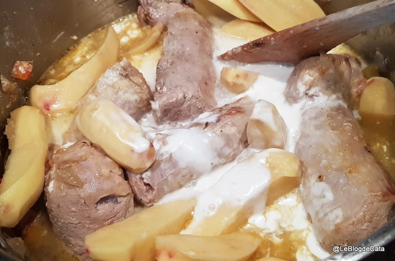 Mancarica de porc cu curry verde si ciuperci
