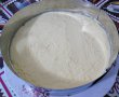 Desert prajitura bicolora cu crema de lamaie si capsuni-7