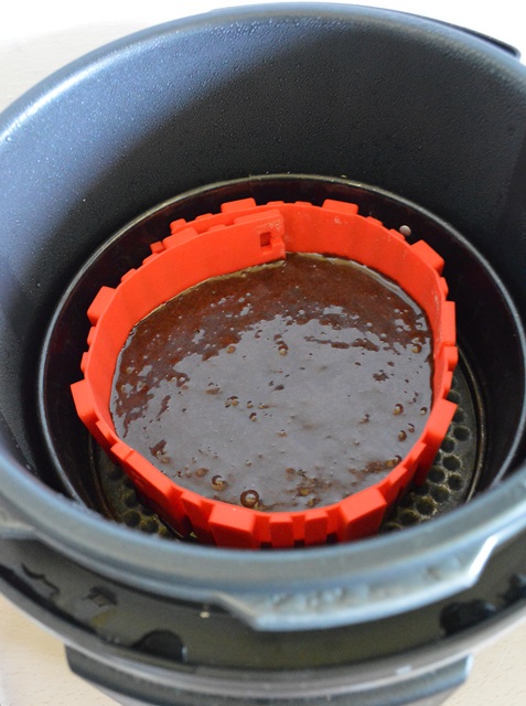 Tort de ciocolata la Multicookerul Crock-Pot Express cu gatire sub presiune
