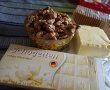 Cheesecake cu piure de kaki si bucati de kiwi, cu crusta crocanta de nuci caramelizate-3