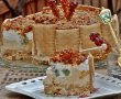Cheesecake cu piure de kaki si bucati de kiwi, cu crusta crocanta de nuci caramelizate-12