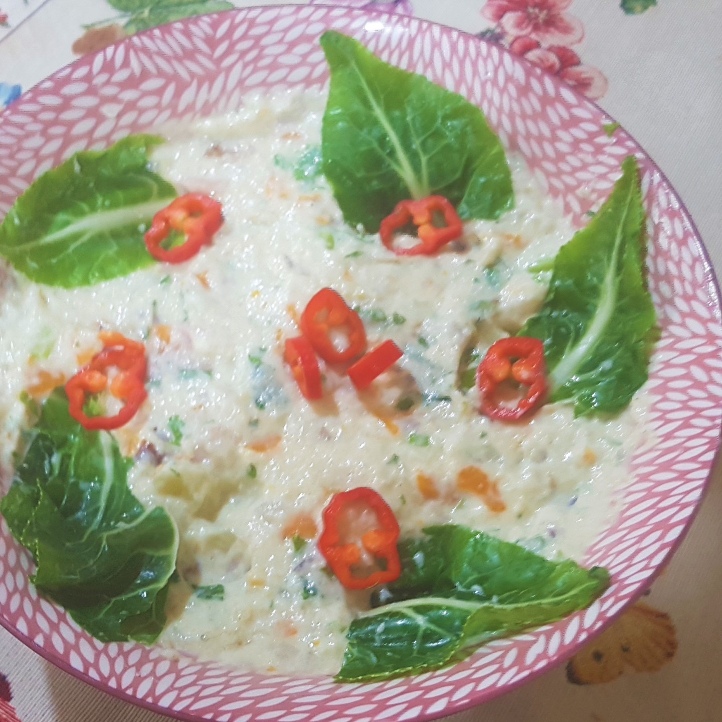 Salata de conopida cu morcovi si jambon