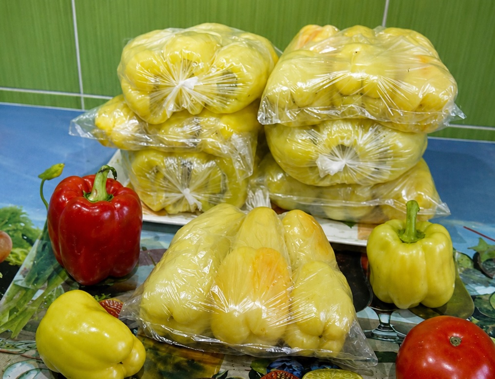 Ardei pentru umplut, la congelator