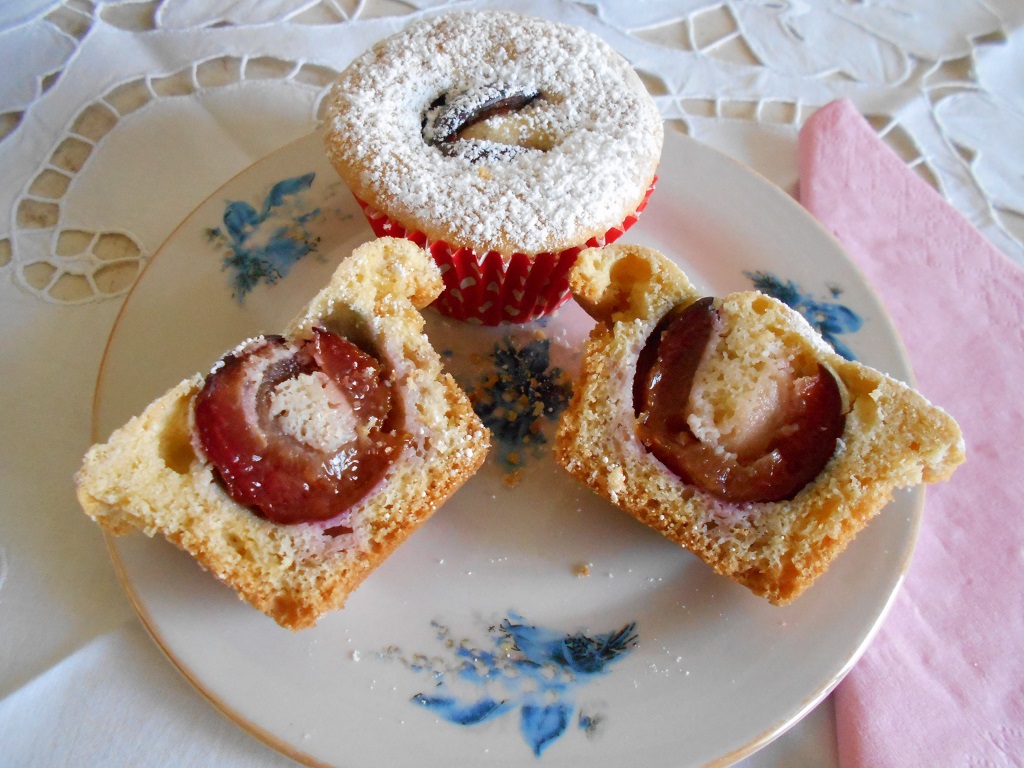 Desert muffins cu prune