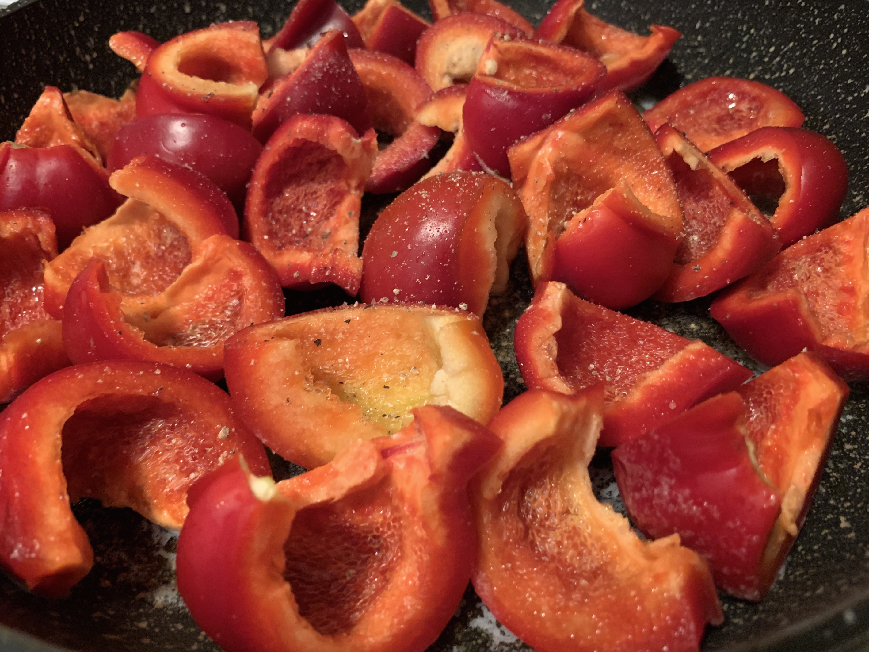 Piperchi targasiti mancare traditionala aromana de ardei si rosii