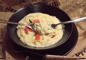 Spaghete quatro fromagi la slow cooker Crock-Pot