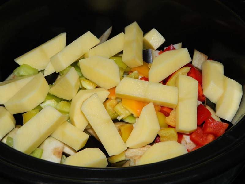 Mancare de legume cu masline la slow cooker Crock-Pot
