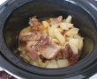 Carne de porc cu rozmarin si cartofi la slow cooker Crock-Pot-1