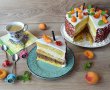 Desert tort cu caise, crema de ciocolata si mascarpone-12