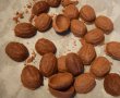Desert nuci cu ciocolata in aluat si crema de nuci-4