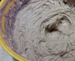 Desert tort cu mure, nuci si crema de ciocolata-12