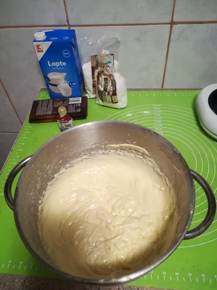Desert prajitura tavalita cu nuca de cocos
