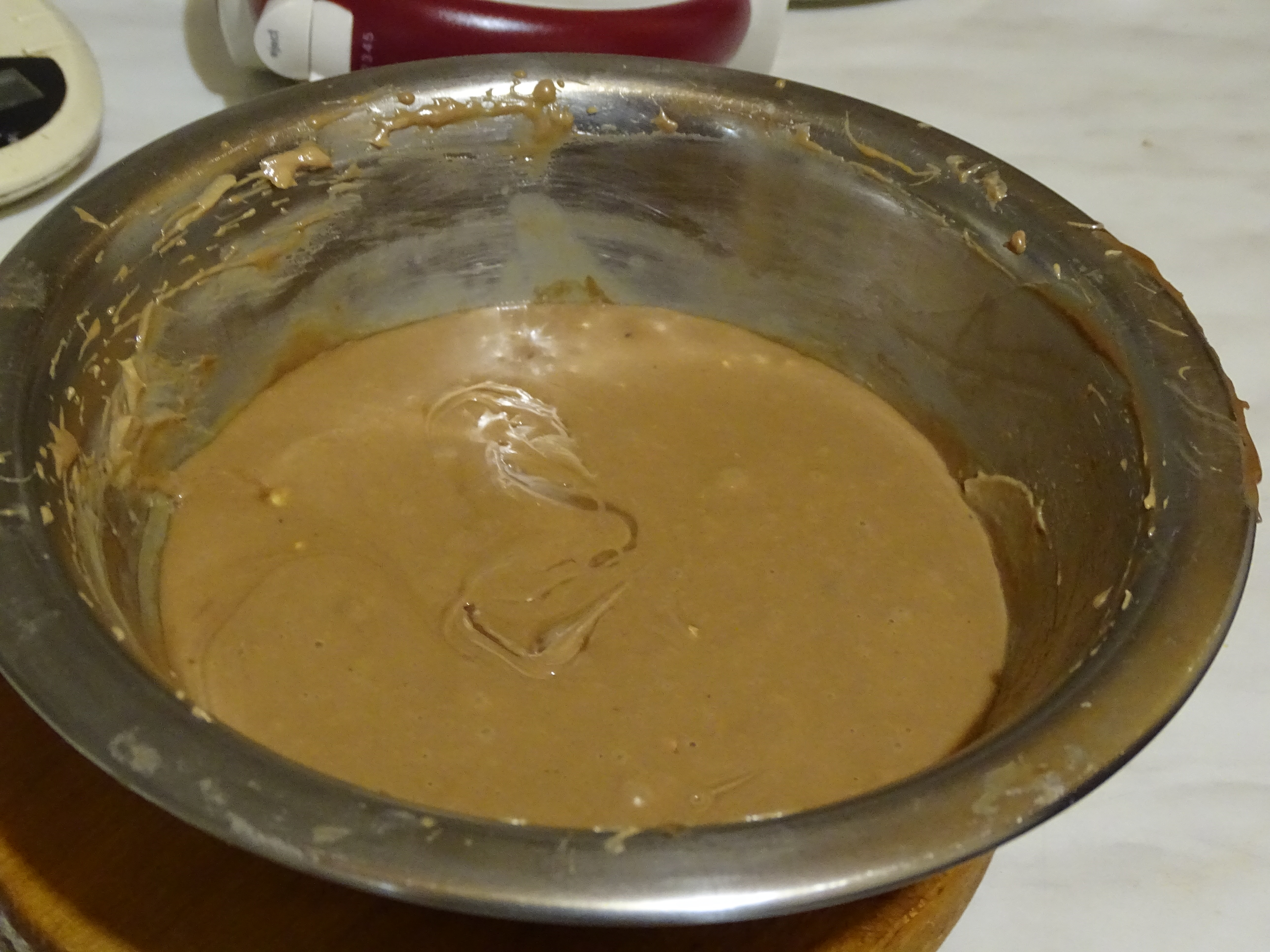 Desert tort cu crema de ciocolata si lapte condensat