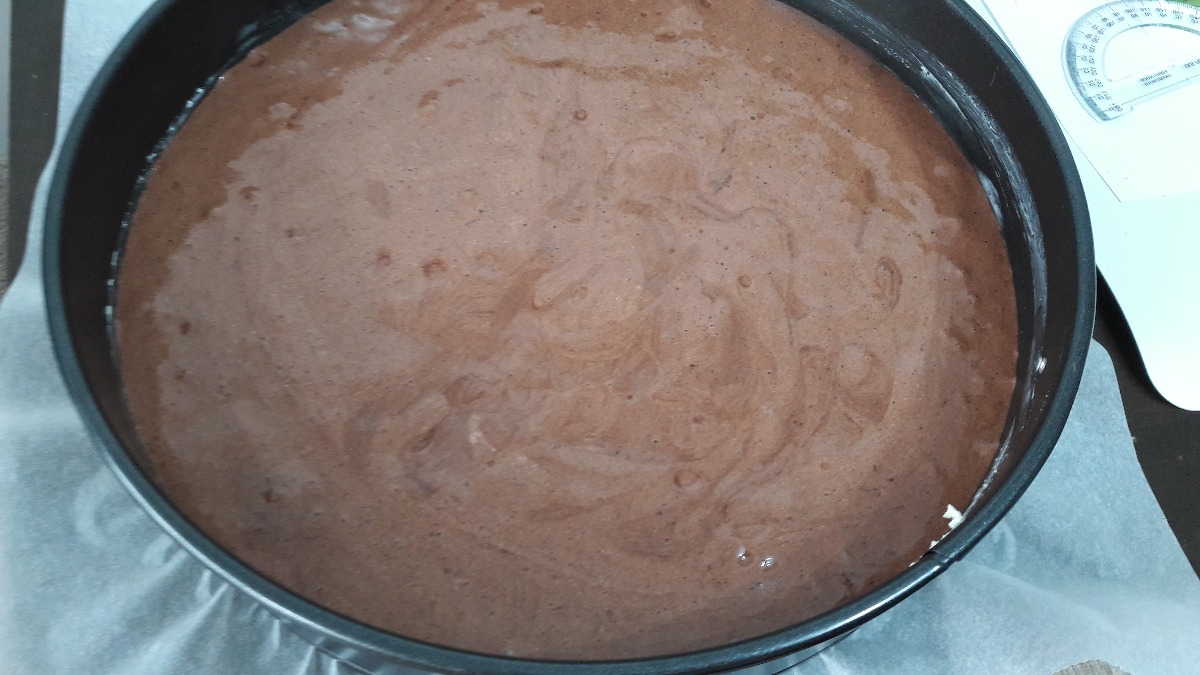 Desert tort cu zmeura, ciocolata si mascarpone