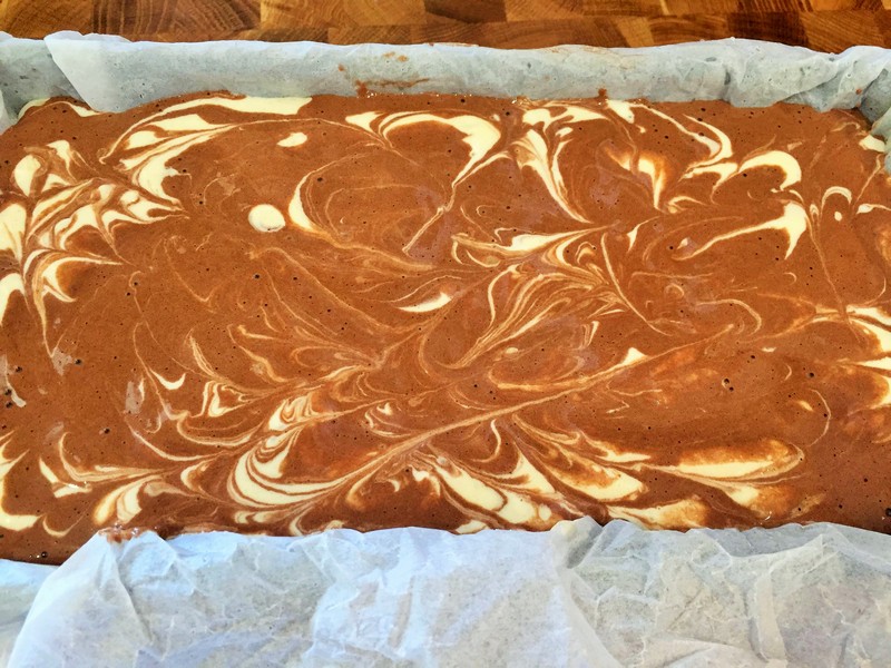 Desert chec marmorat cu cacao
