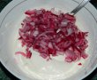 Chiftelute cu ceapa rosie in sos de maioneza si smantana-11