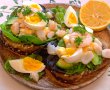 Sandvis cu creveti sau Swedish shrimps sandwich-6