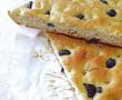 Focaccia cu masline și rozmarin-4