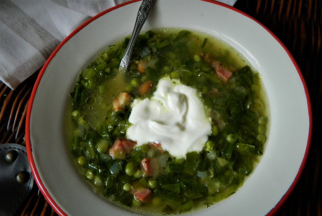 Supa de mazare cu salata verde