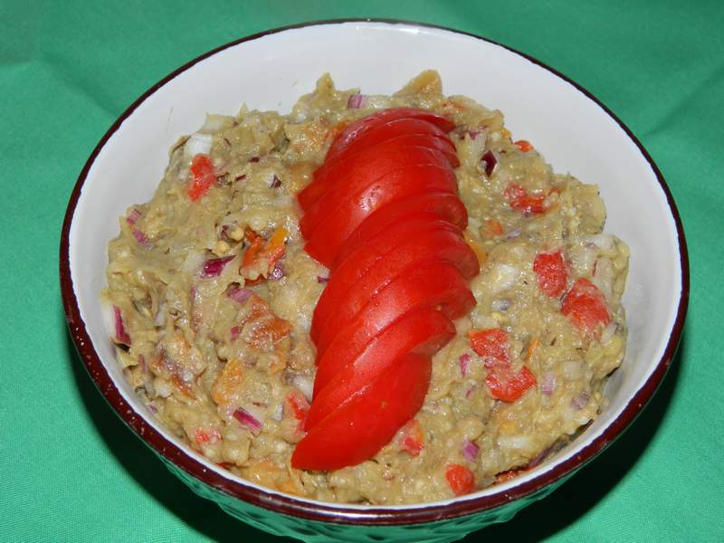 Salata de vinete cu ardei copt (de post)