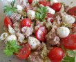 Salata mediteraneana, cu paste, ton, rosii cherry si pesto-11