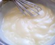 Desert prajitura cu prune, crema de lapte si biscuiti-4