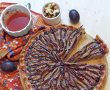 Desert tarta cu nuci, alune, prune si struguri-3