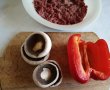 Aperitiv chec din carne, ciuperci si ardei gras-3