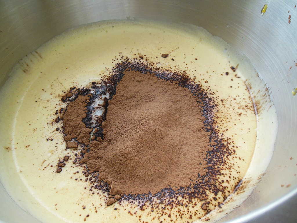 Desert prajitura cu crema de cafea