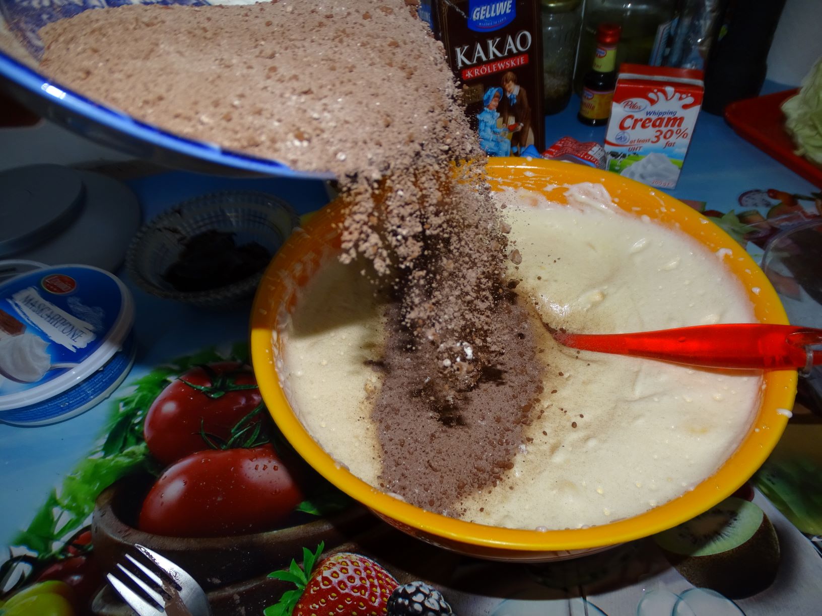 Desert rulada cu lapte condensat si mascarpone
