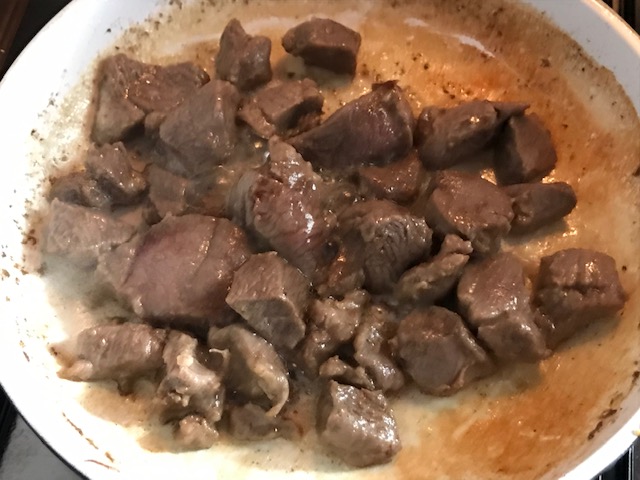 Berbecut cu gutui in stil grecesc gatit la slow cooker Crock Pot