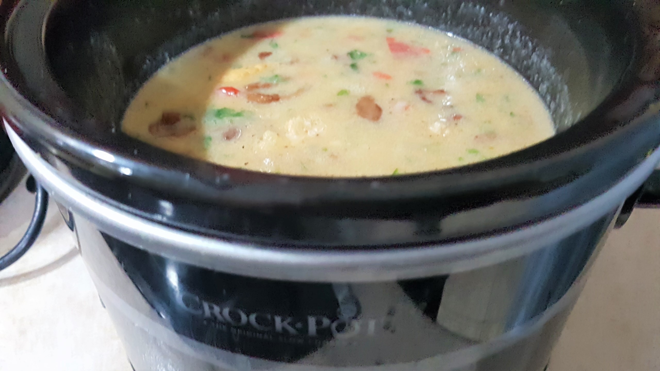 Papricas cu piept de pui si galbiori la slow cooker Crock Pot