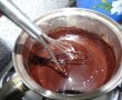 Desert ciocolata de casa cu cirese amare alcoolice si nuci pecan-4