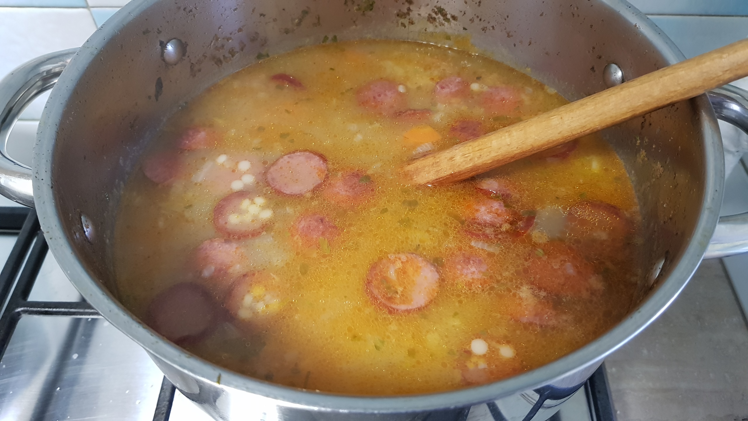 Supa cu carnati si cus-cus