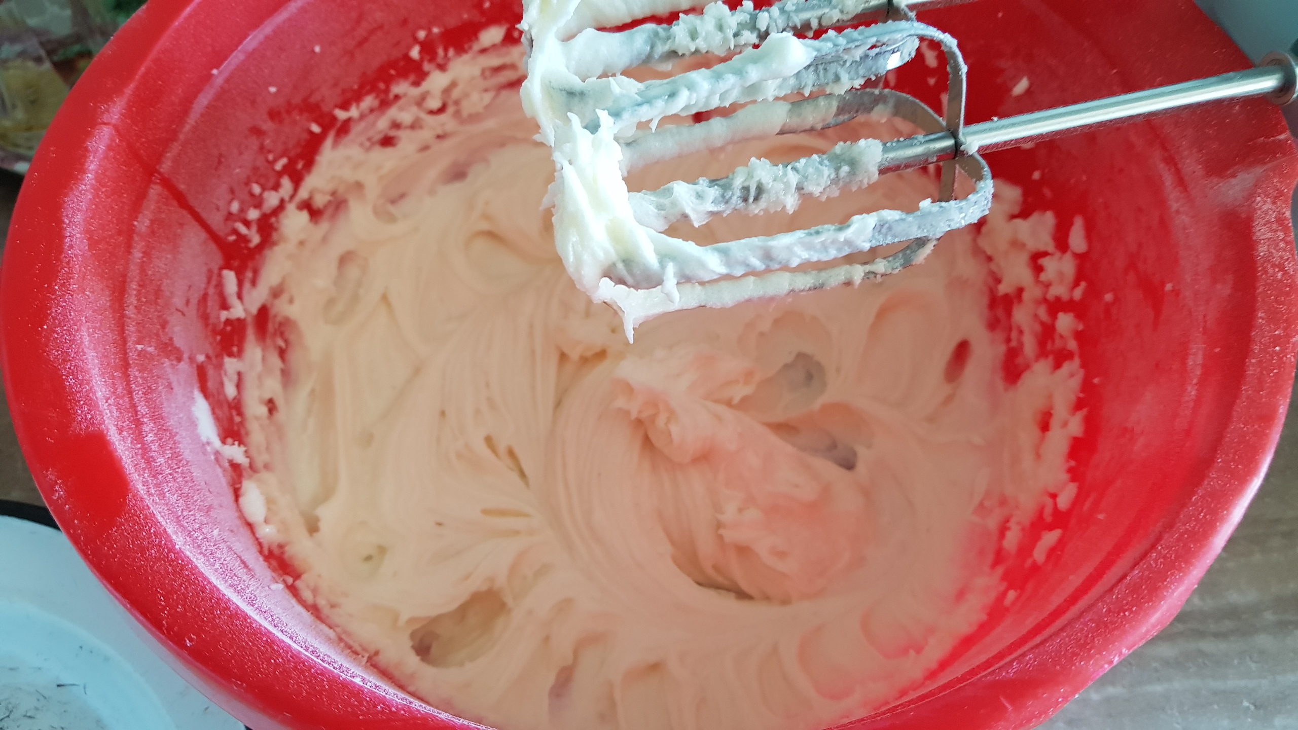 Desert tort de ciocolata cu crema de mascarpone