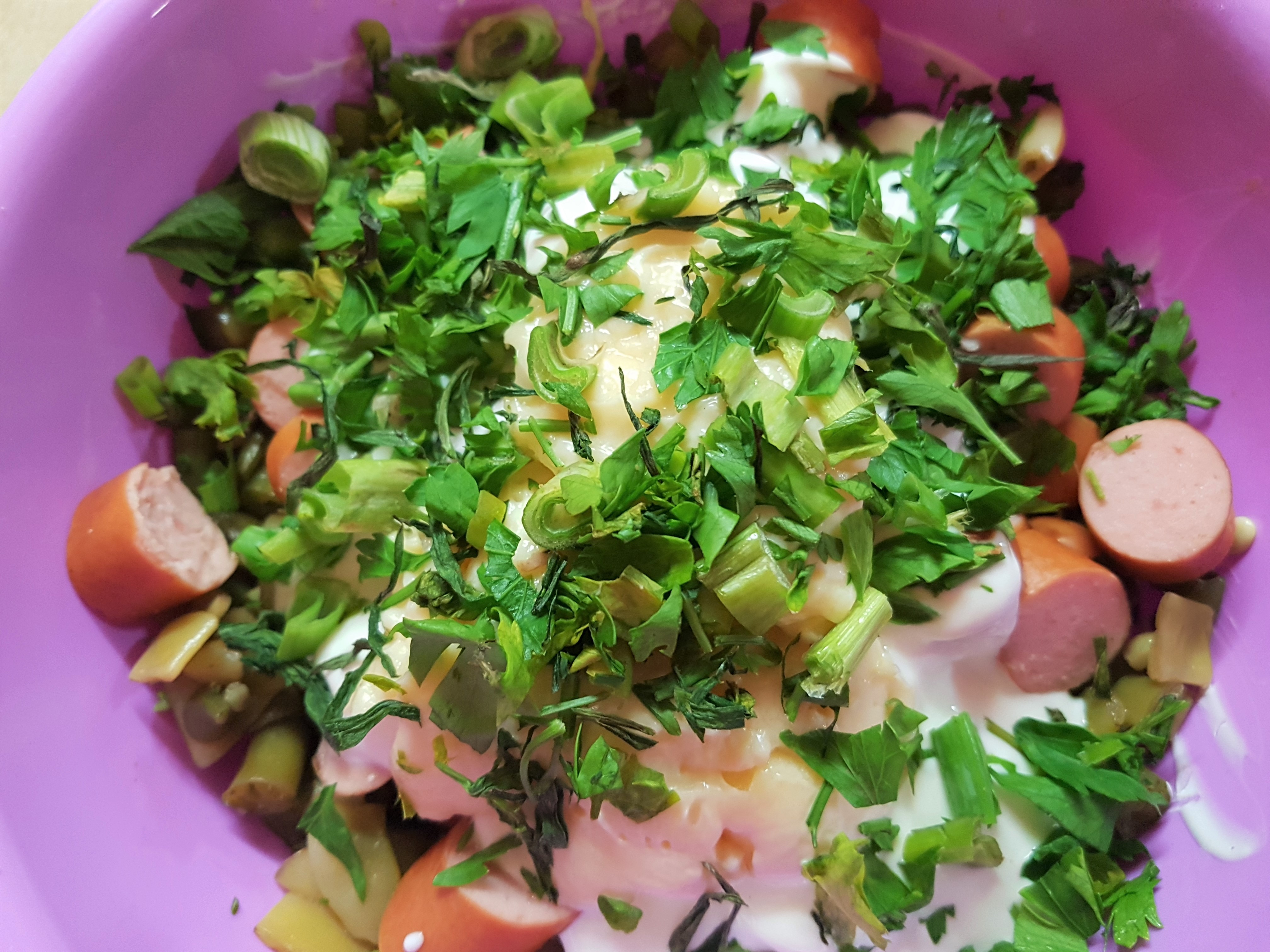 Salata de fasole verde cu cremvusti