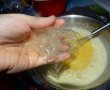 Desert prajitura cu crema de piersici si krant de alune de padure-13