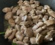 Porc in stil chinezesc (Pork stir fry)-3