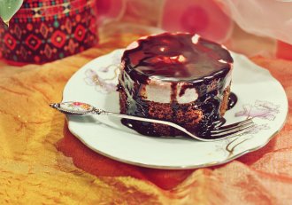 Desert prajitura cu crema de branza si zmeura