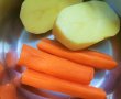 Salata de conopida cu iaurt, morcov si salam crud-uscat-3