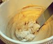 Desert prajitura cu foi din albusuri si crema de branza-10