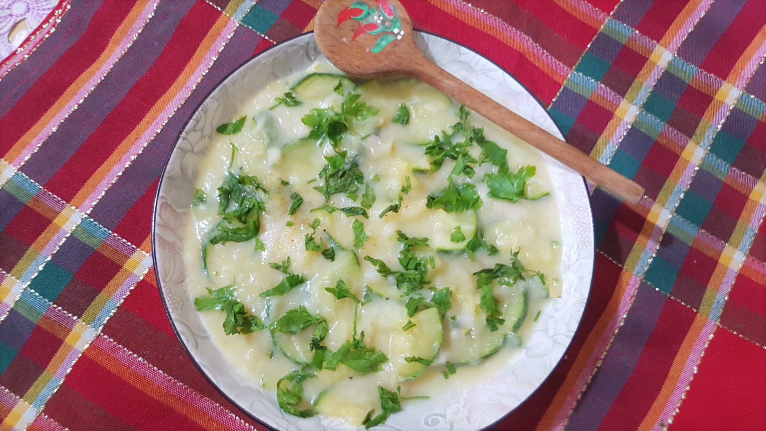 Tocanita de zucchini cu mozzarella