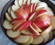 Desert prajitura turnata cu mere si crema de smantana-10