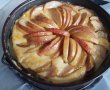 Desert prajitura turnata cu mere si crema de smantana-14