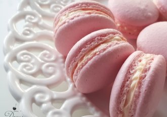 Desert macarons cu crema de branza