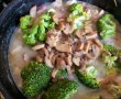 Tagliatele cu carne, ciuperci de Paris si broccoli-6