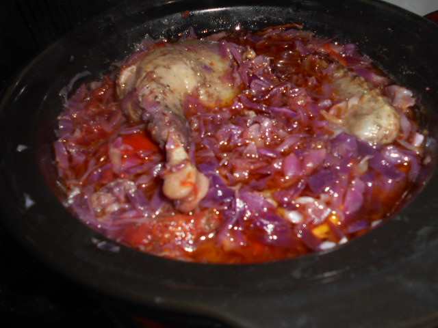 Pulpe de rata cu varza rosie la slow cooker Crock Pot