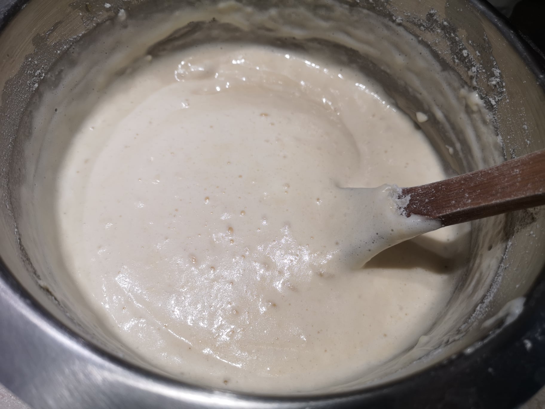 Desert prajitura cu pere si budinca de vanilie
