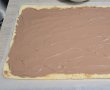 Desert rulada cu crema de ricotta si ciocolata-10